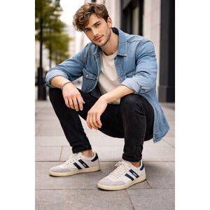 ✨Gola Men’s Badminton Sz 13 Sneakers✨